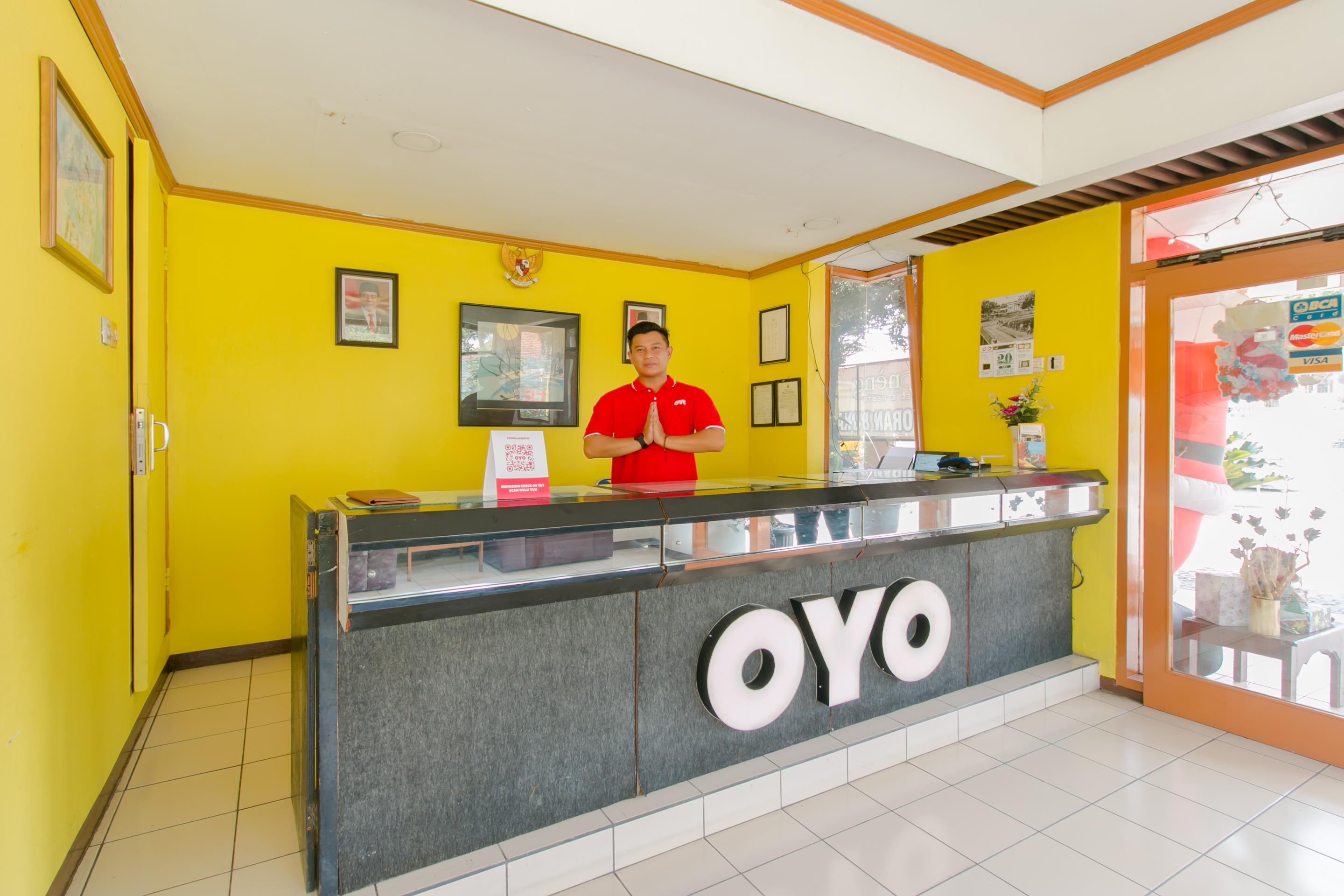 Oyo 1996 Koneng Hotel Cibodas Buitenkant foto