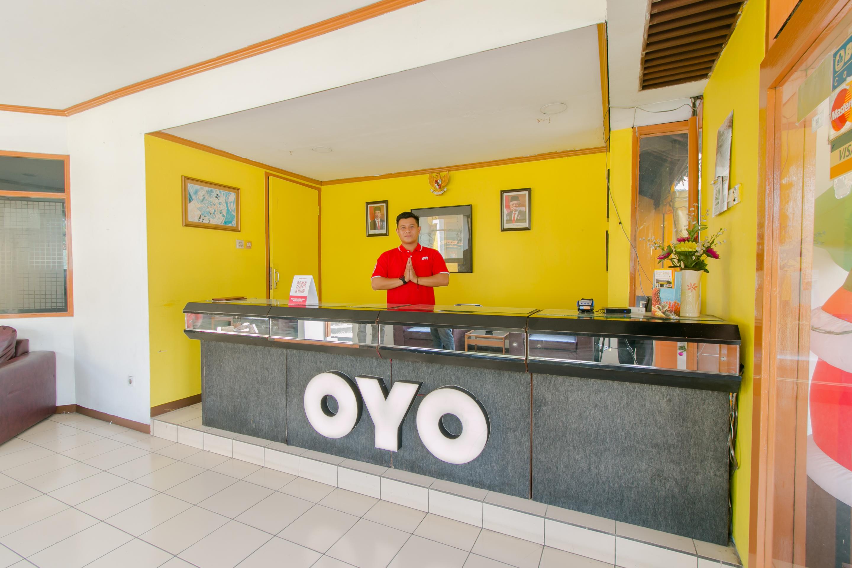 Oyo 1996 Koneng Hotel Cibodas Buitenkant foto