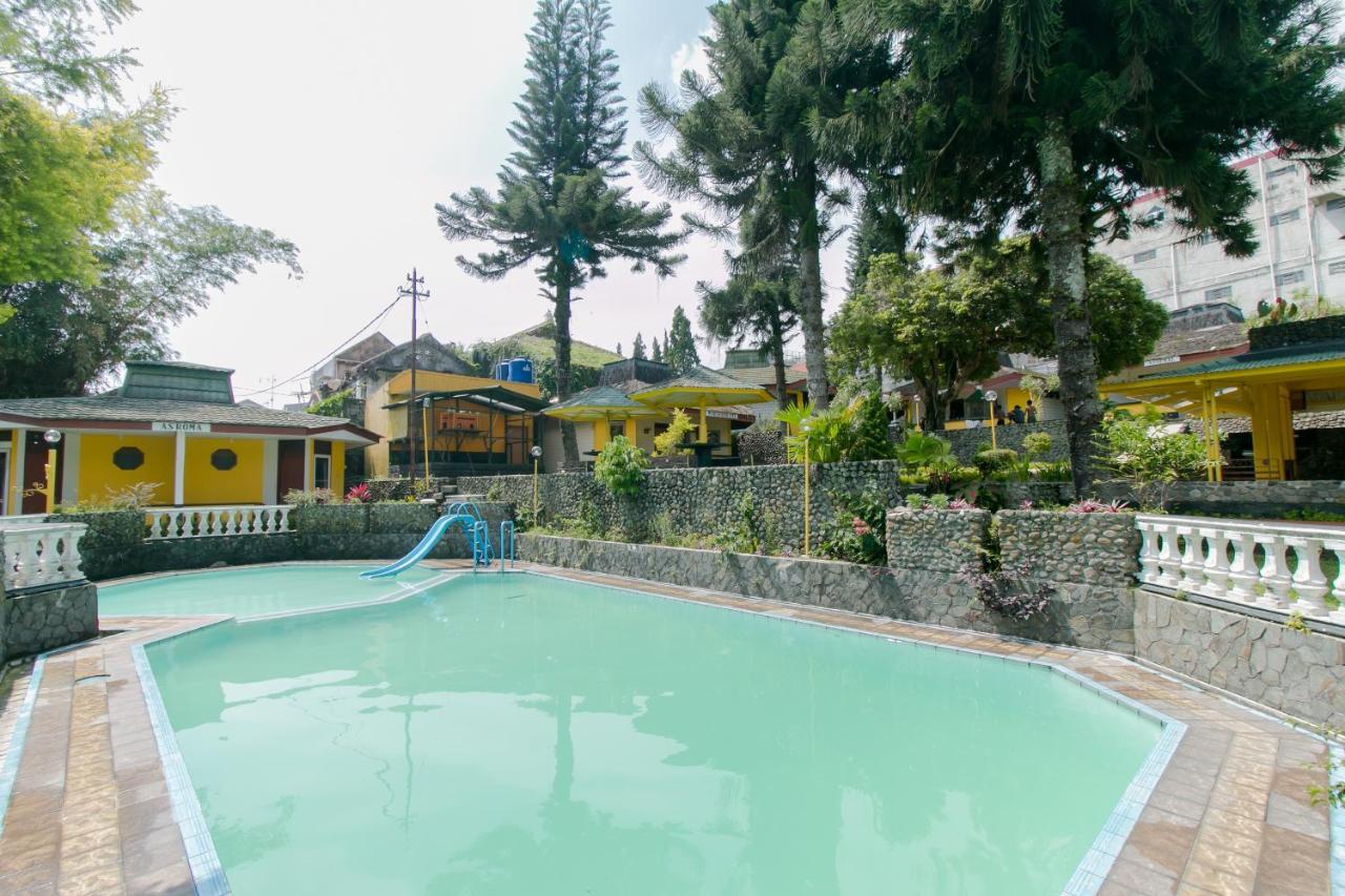 Oyo 1996 Koneng Hotel Cibodas Buitenkant foto